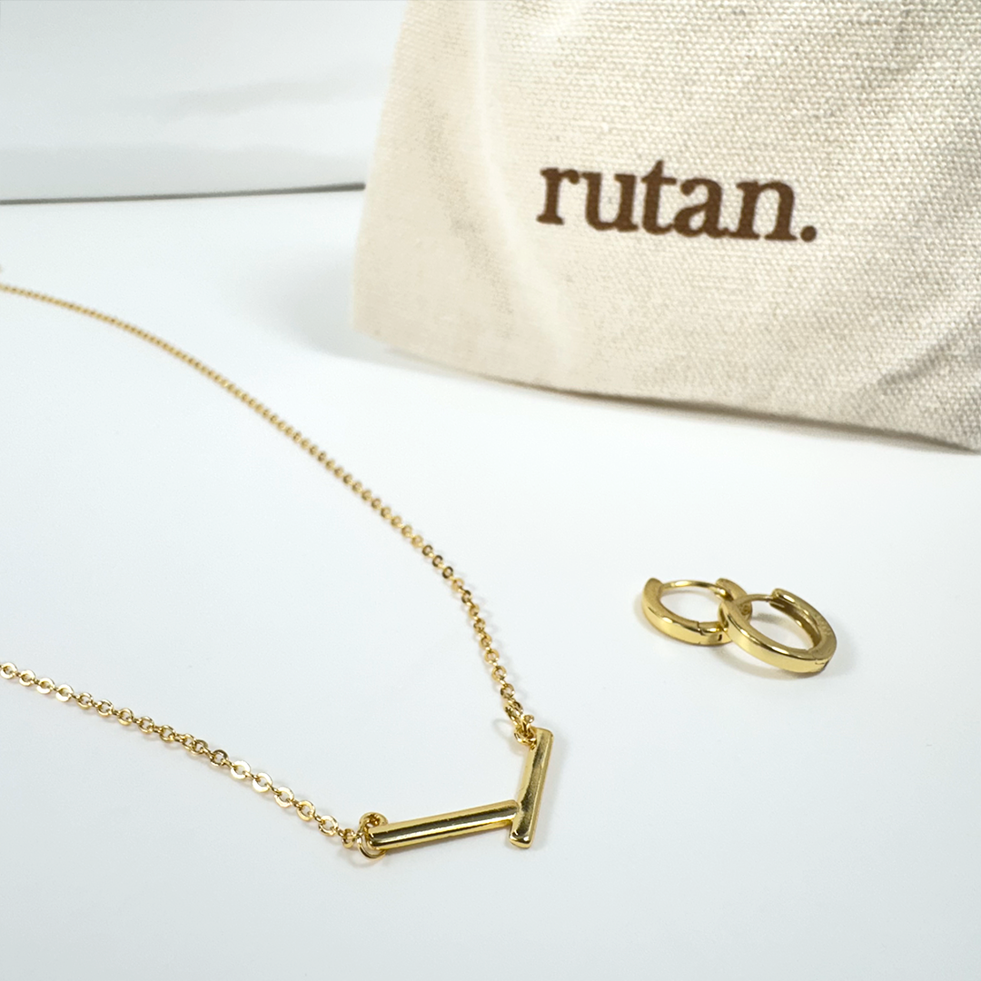 C3/ピアス+ネックレス flatセット