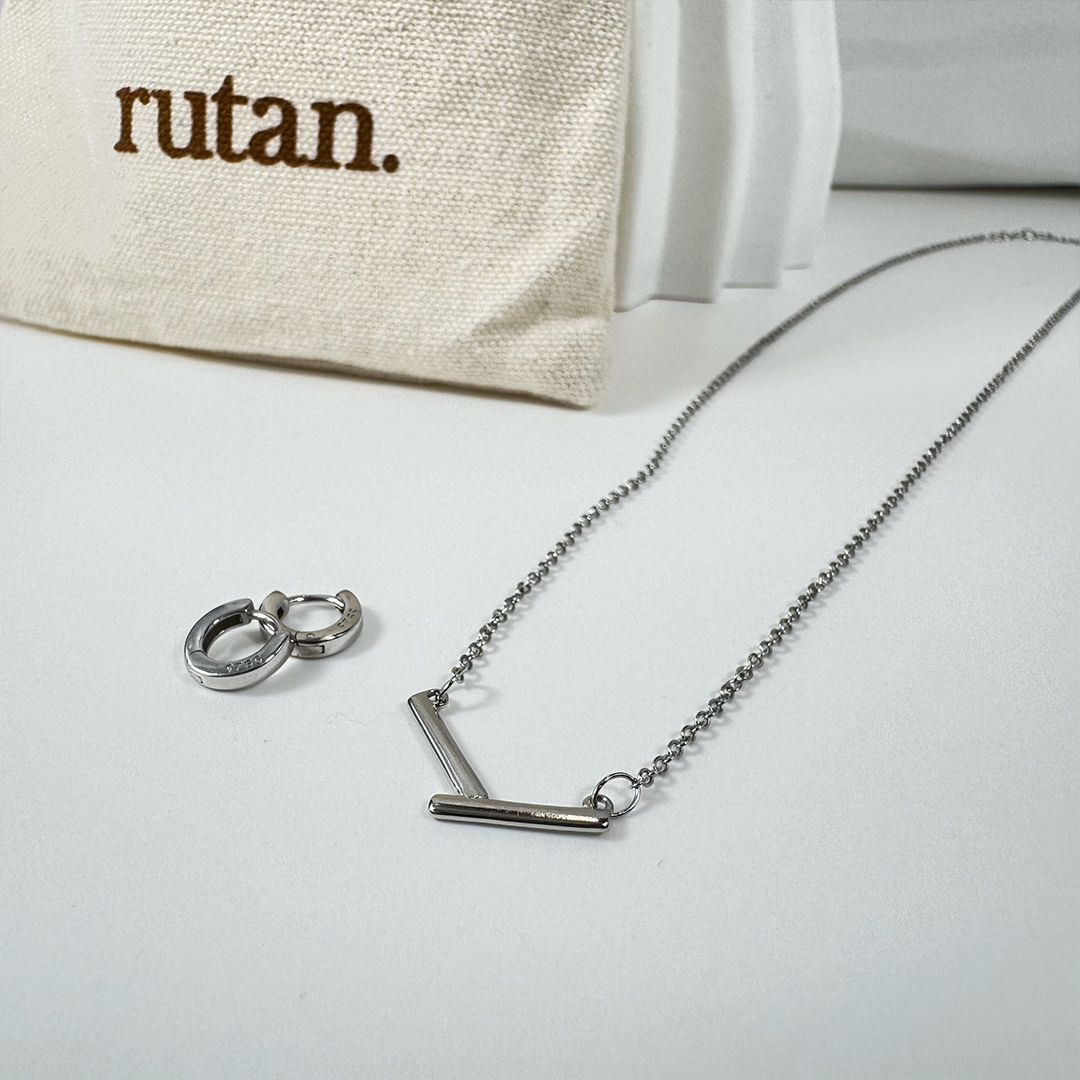 C3/ピアス+ネックレス flatセット