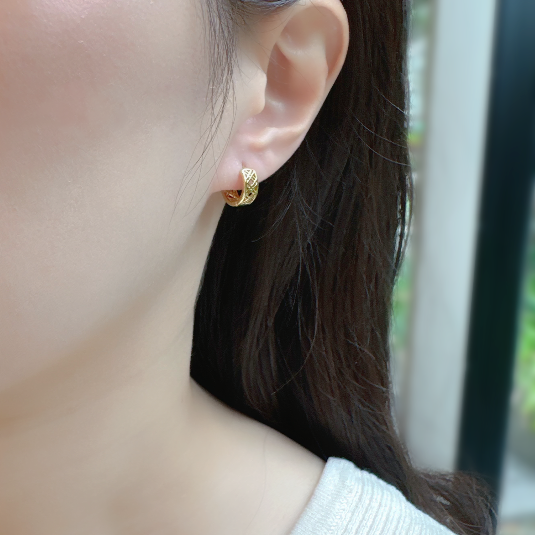 P44/laceピアス