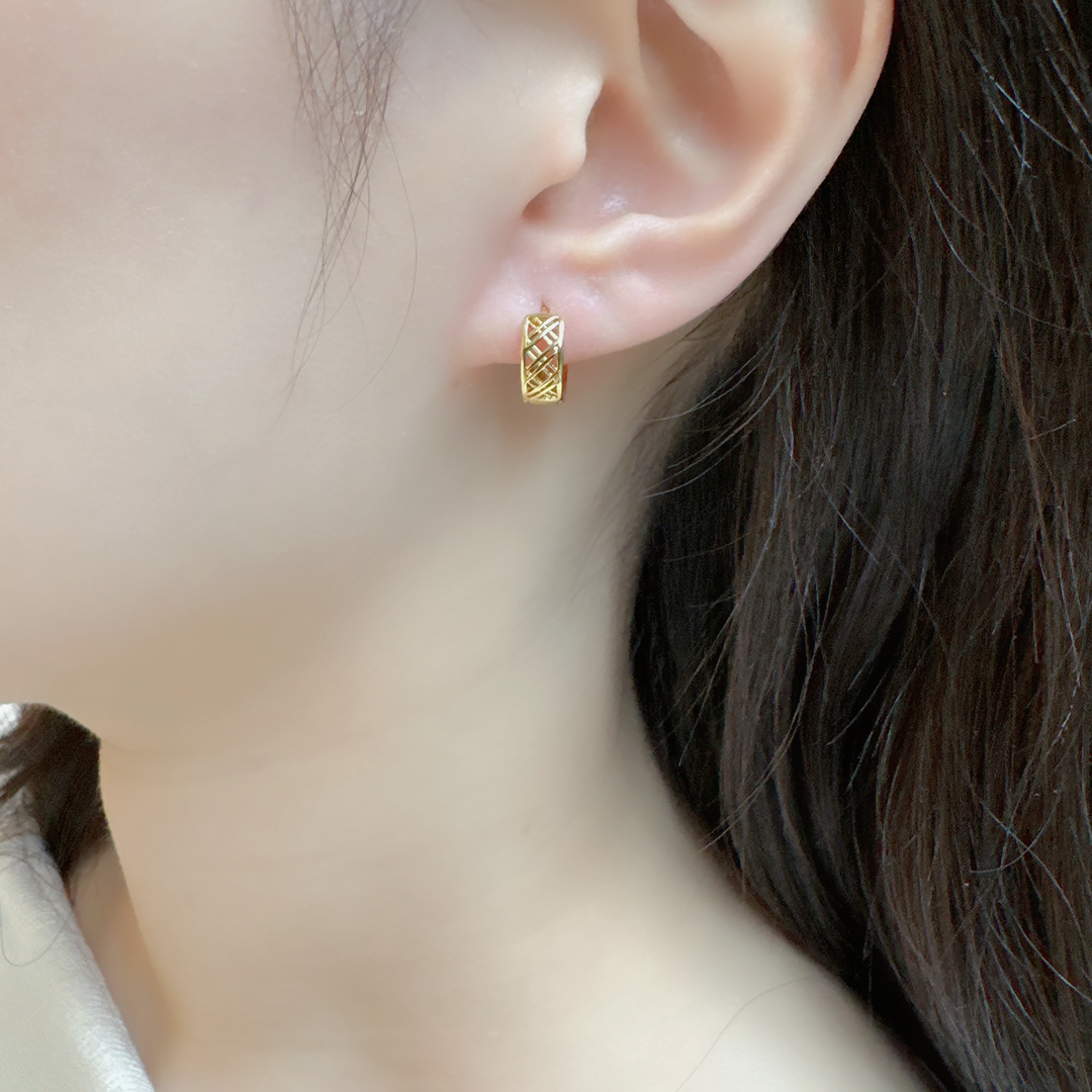 P44/laceピアス