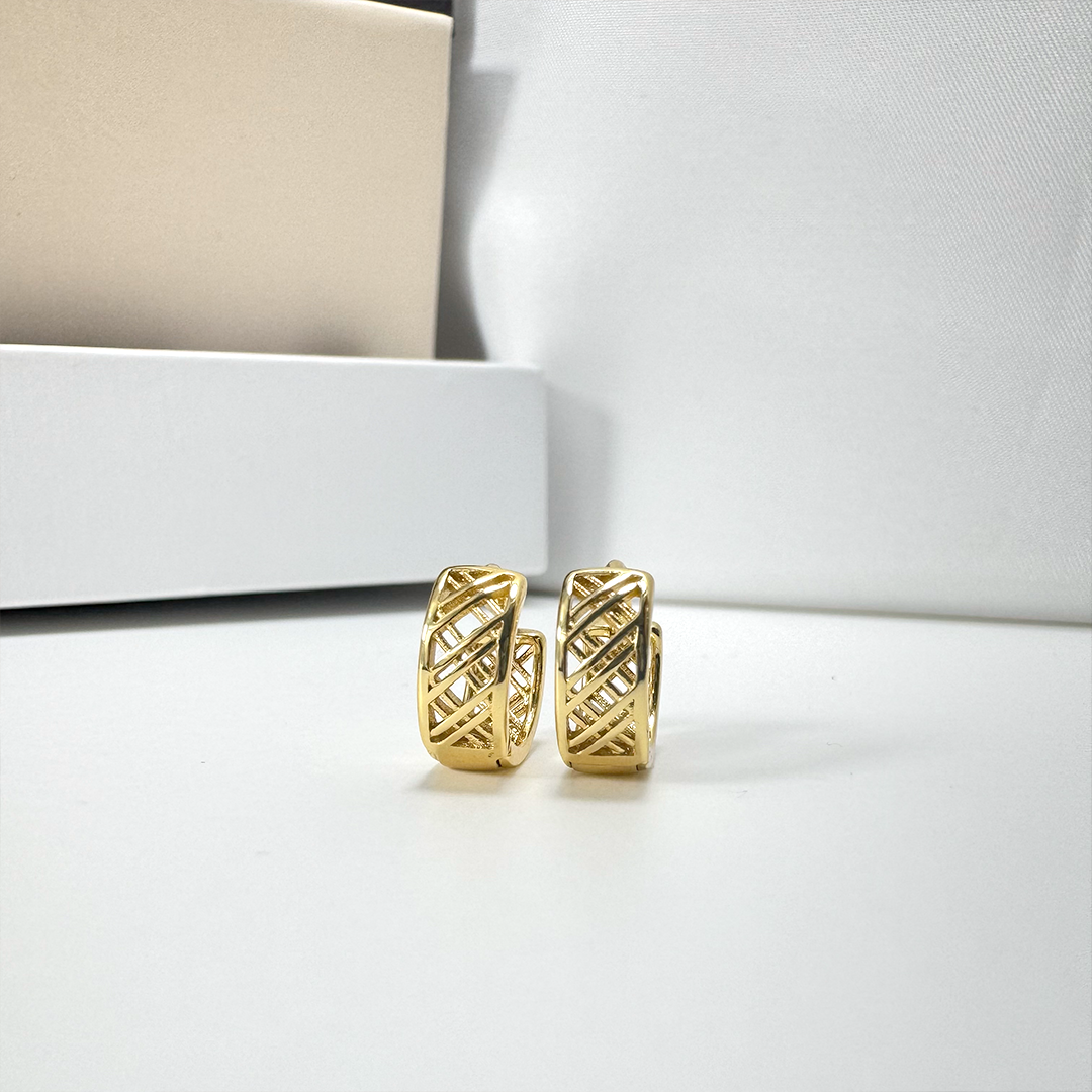 P44/laceピアス