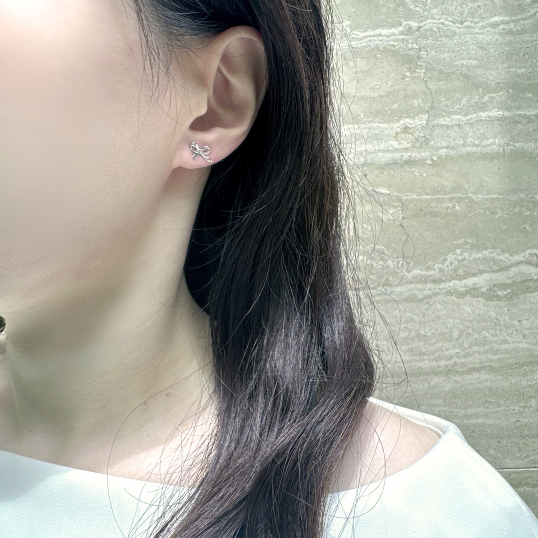 P23/ミニリボンピアス