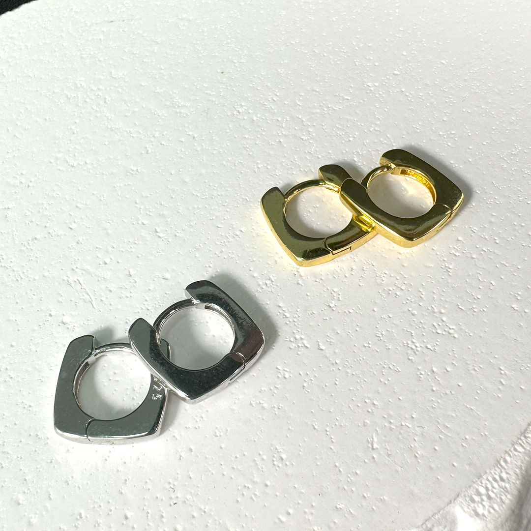 P15/forgeronピアス