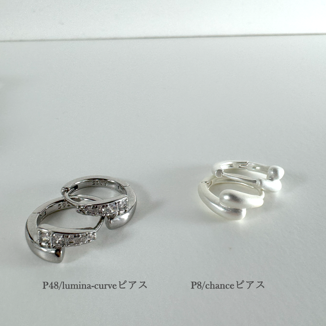 P48/Lumina-curveピアス