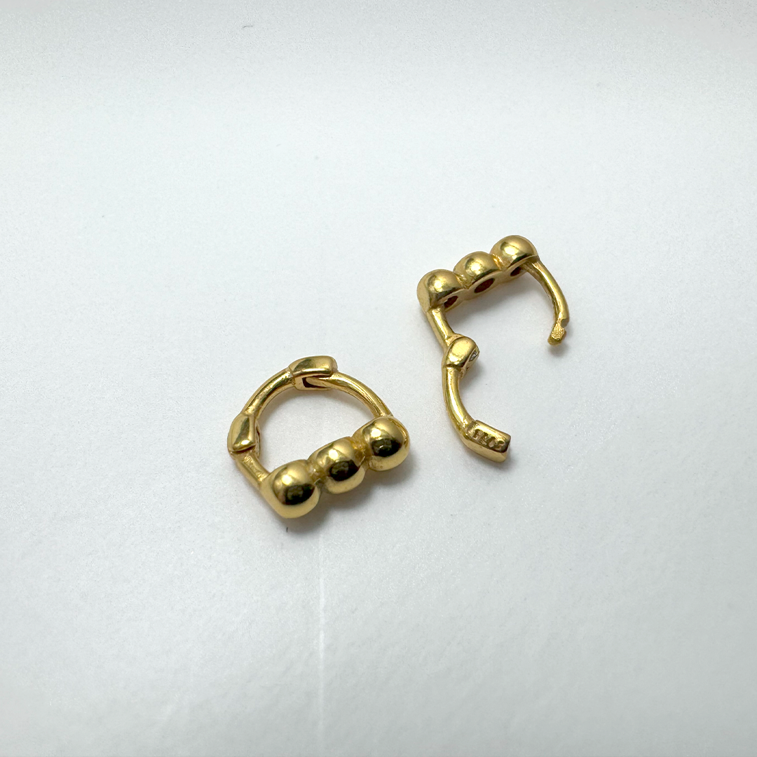 P49/trinityballミニピアス