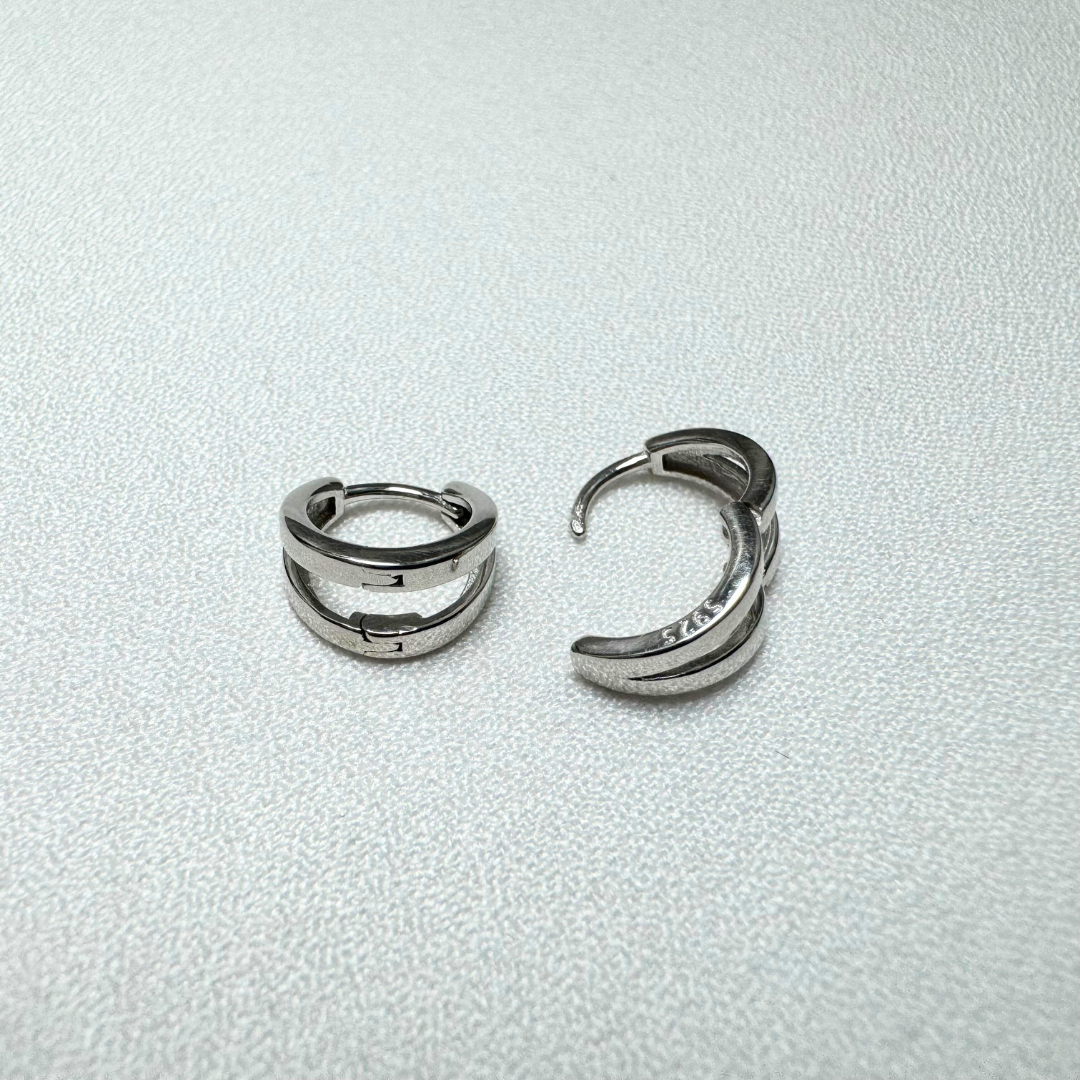 P42/twolineピアス