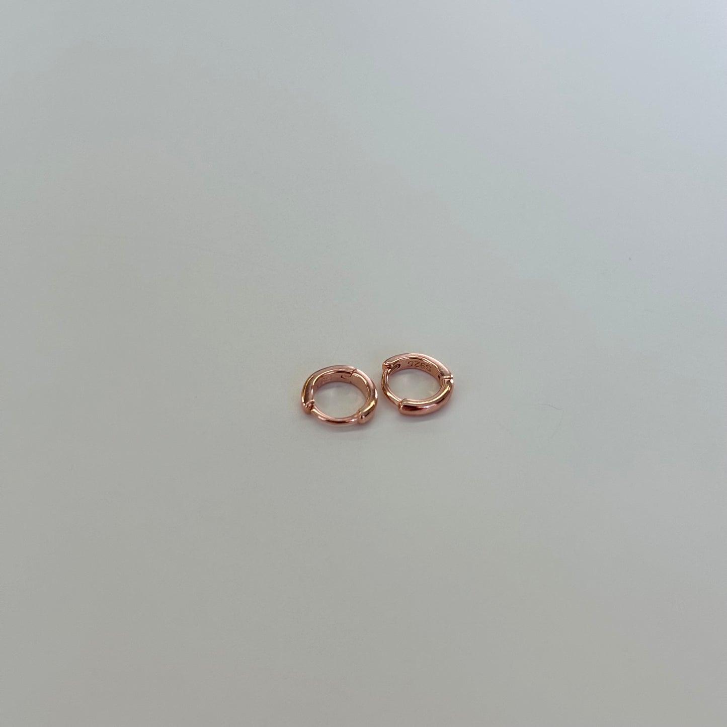 【片耳】P24/roundミニピアス(ピンクゴールド 内径6mm)