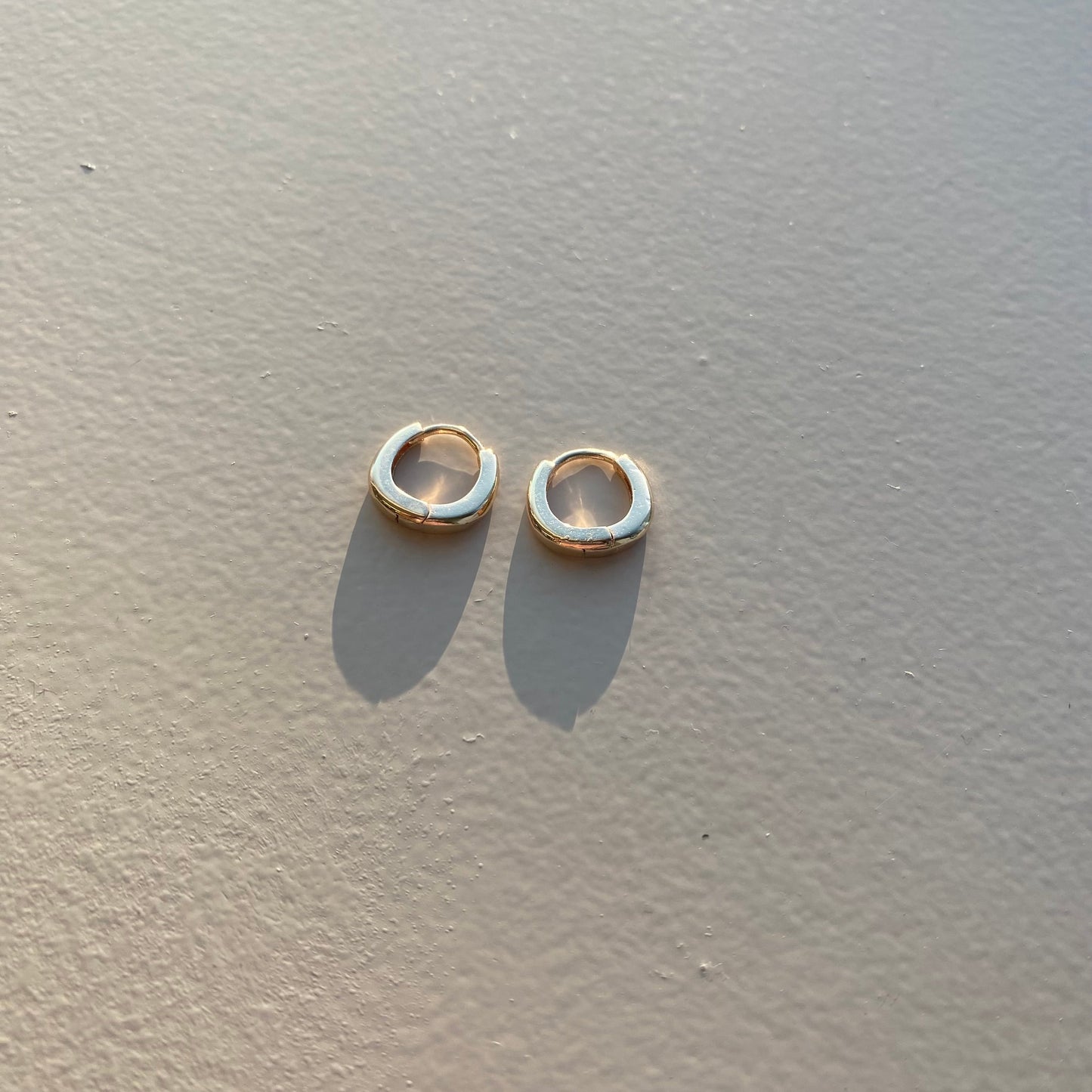 P19/ovalピアス