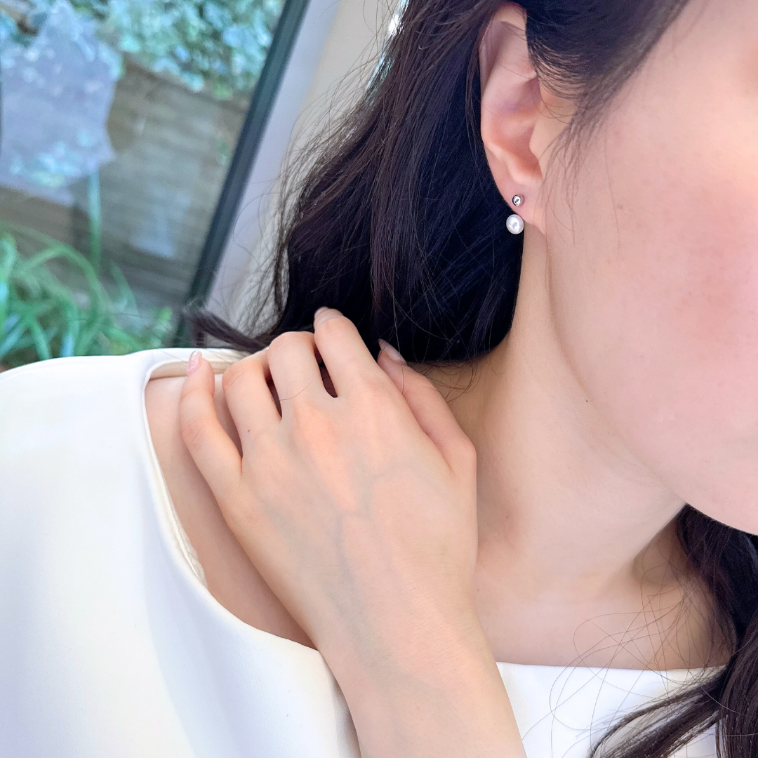 P28/poundパールピアス