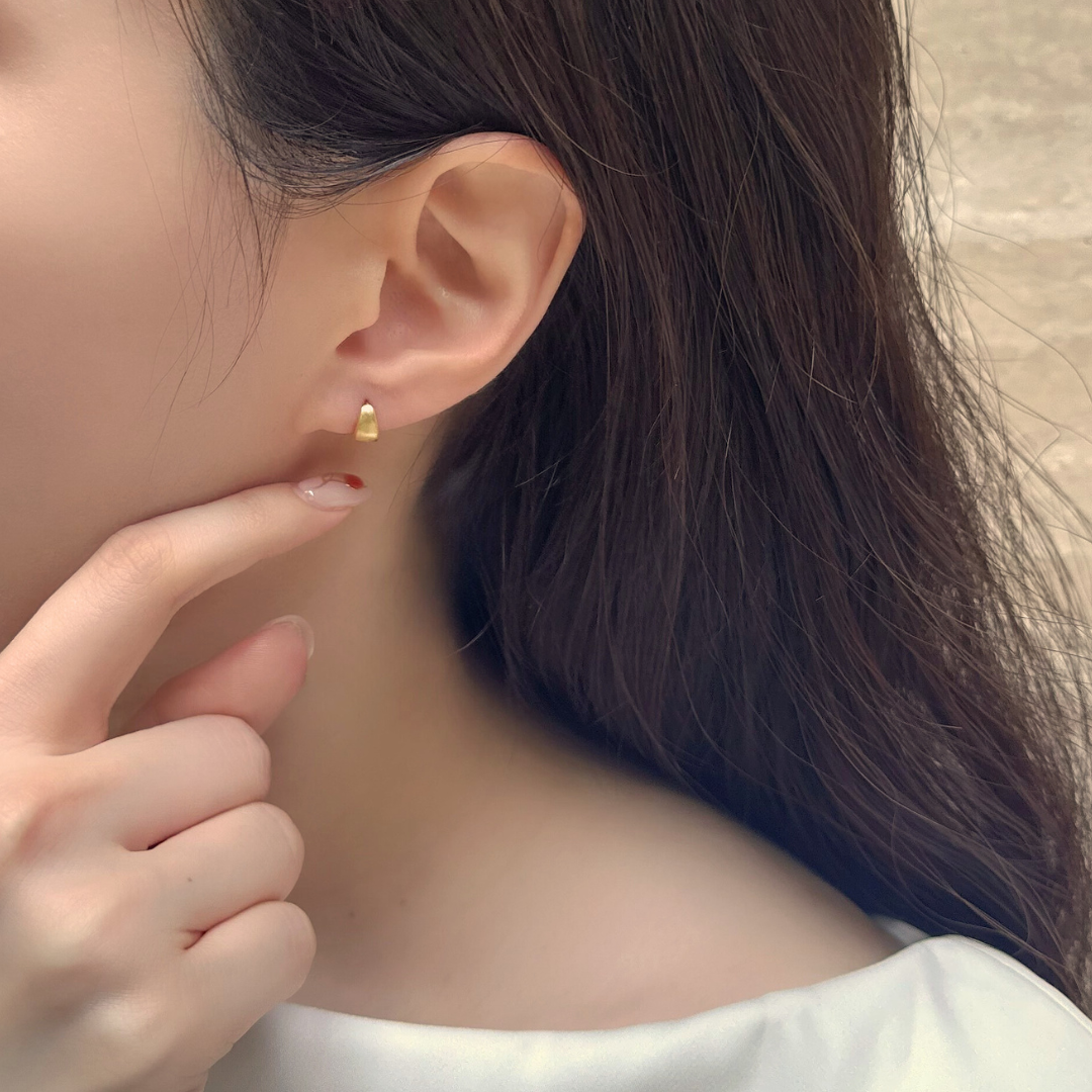 P35/drop-mattミニピアス（小さめサイズ）