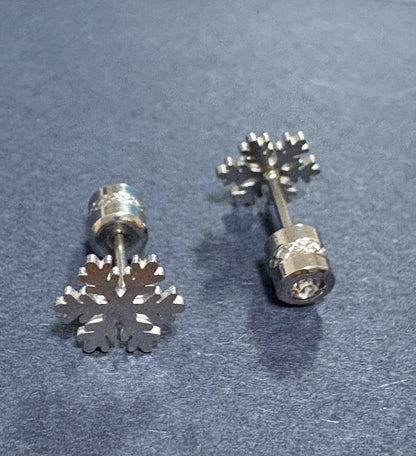 P60/snow flakes ポストピアス