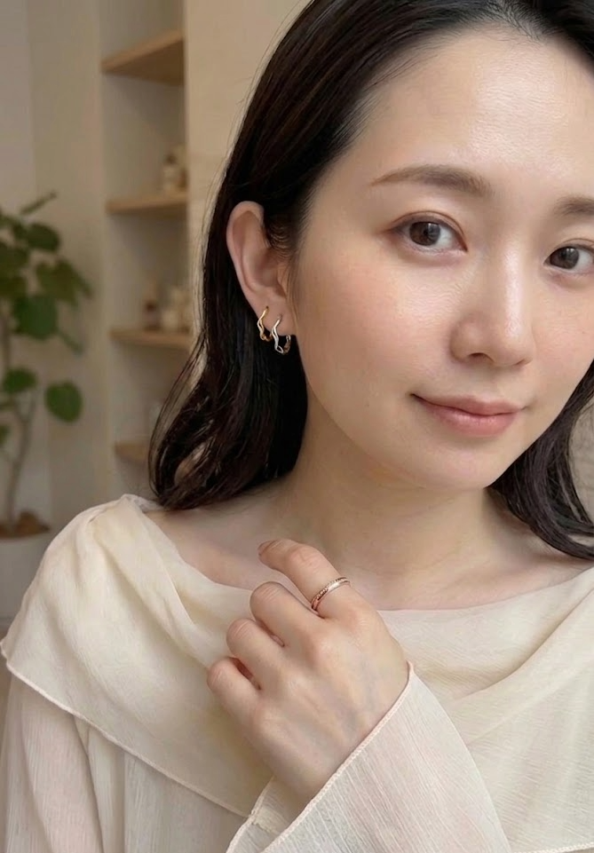 P21/Swell（スウェル）フープピアス【 30-Day Best Seller / No.10 】