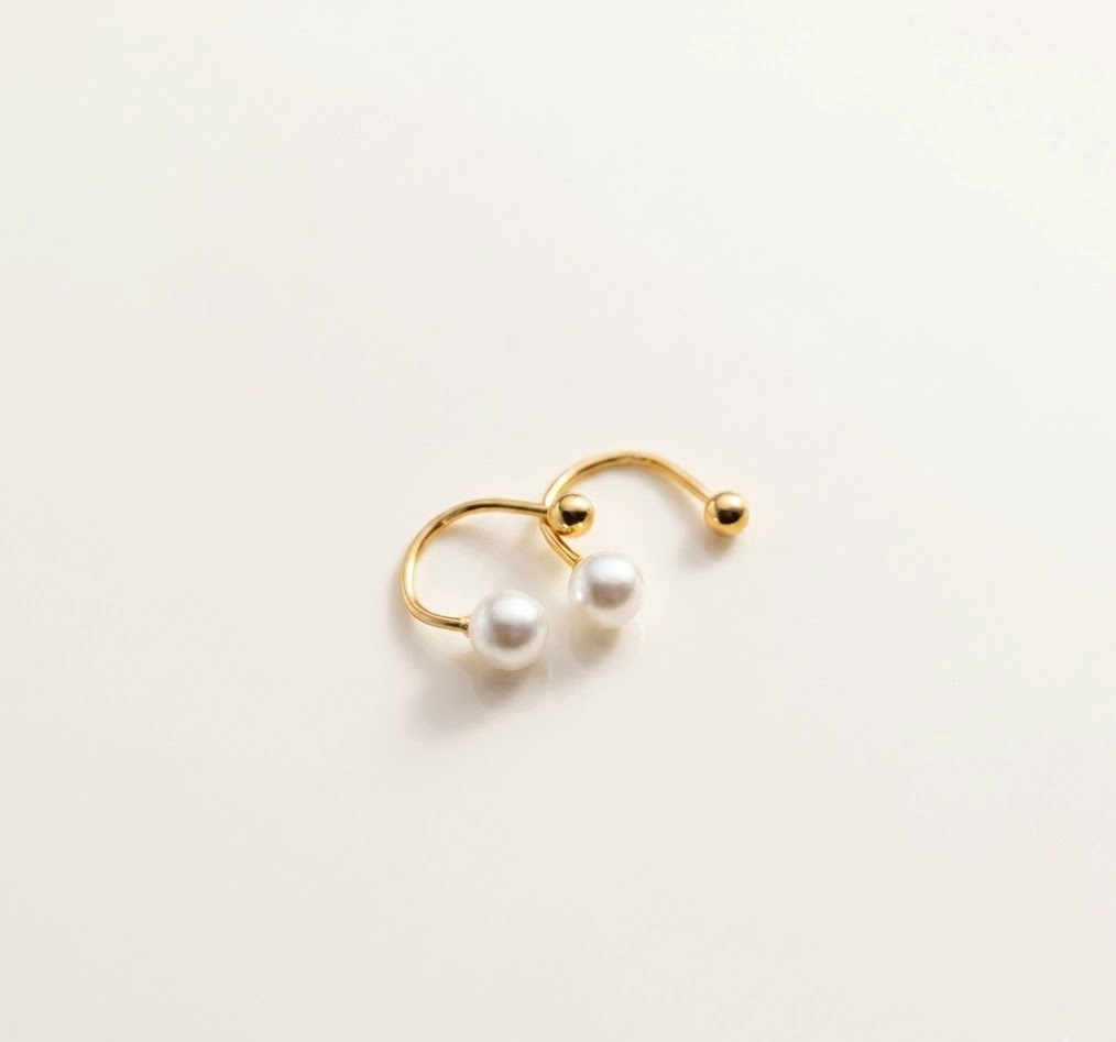 P28/Poundパールピアス