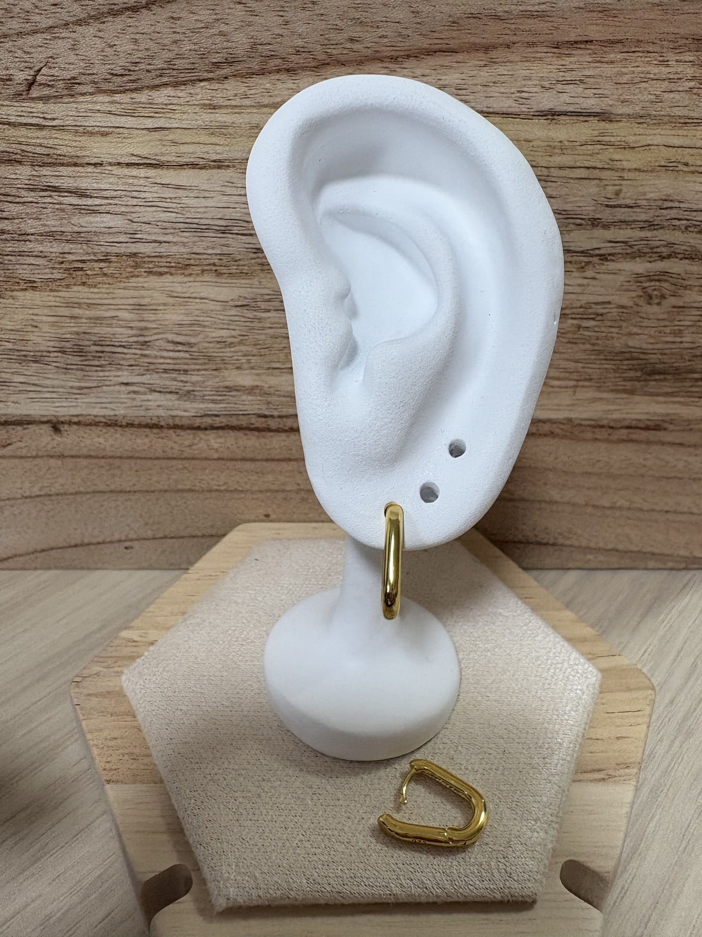 P30/Cadre（カドル）フープピアス