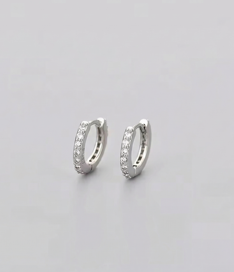P37/Scintilla（シンティラ）フープピアス【 30-Day Best Seller / No.4 】