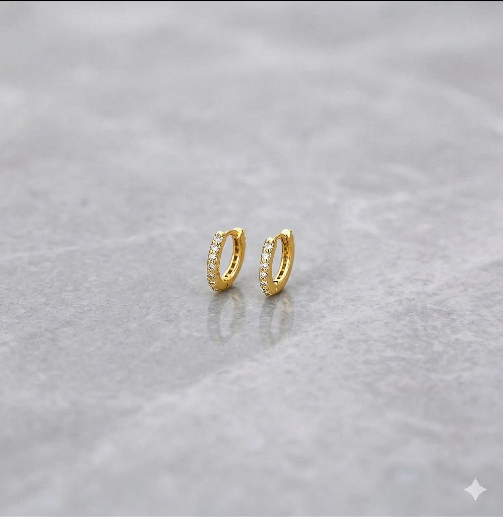 P37/Scintilla（シンティラ）フープピアス【2026.04 NEW】