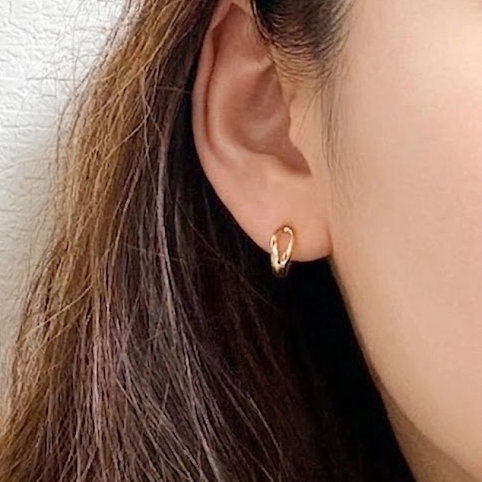 P42/Duoフープピアス【 30-Day Best Seller / No.3 】