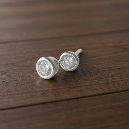 P50 Luce（ルーチェ）ポストピアス