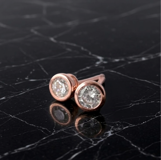 P50 Luce（ルーチェ）ポストピアス【各色ラスト１点】