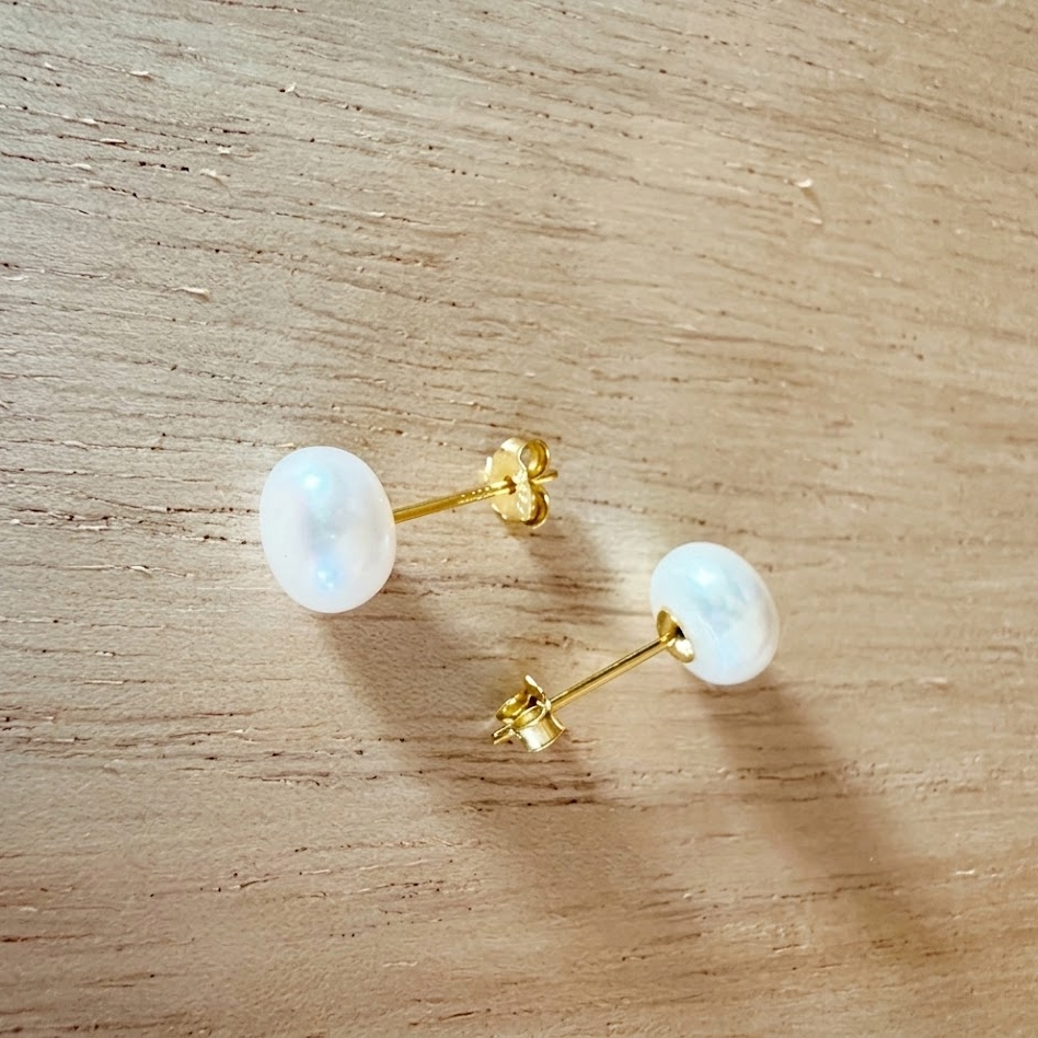 P51 Perle（ペルル）ポストピアス【新商品】
