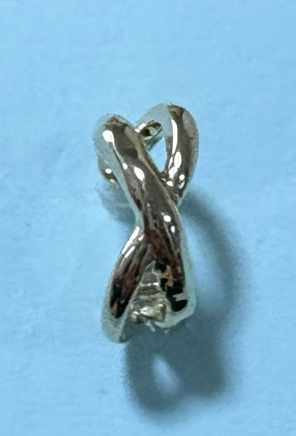 P61/mobiusポストピアス